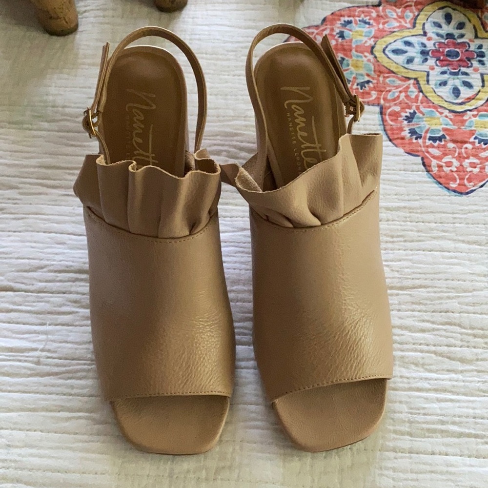 Women's size 9 Chunky Heels